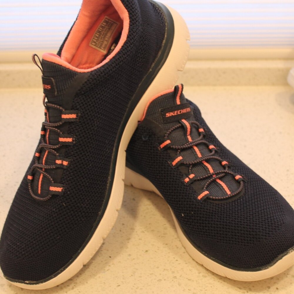 Skechers Summits - Cool Classic Slip-on Navy & Pink, Sz 9